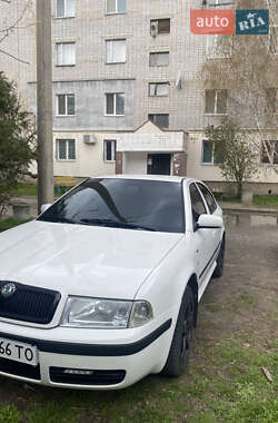 Лифтбек Skoda Octavia 2001 в 