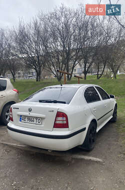 Лифтбек Skoda Octavia 2001 в 