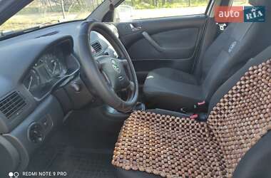 Лифтбек Skoda Octavia 2004 в 