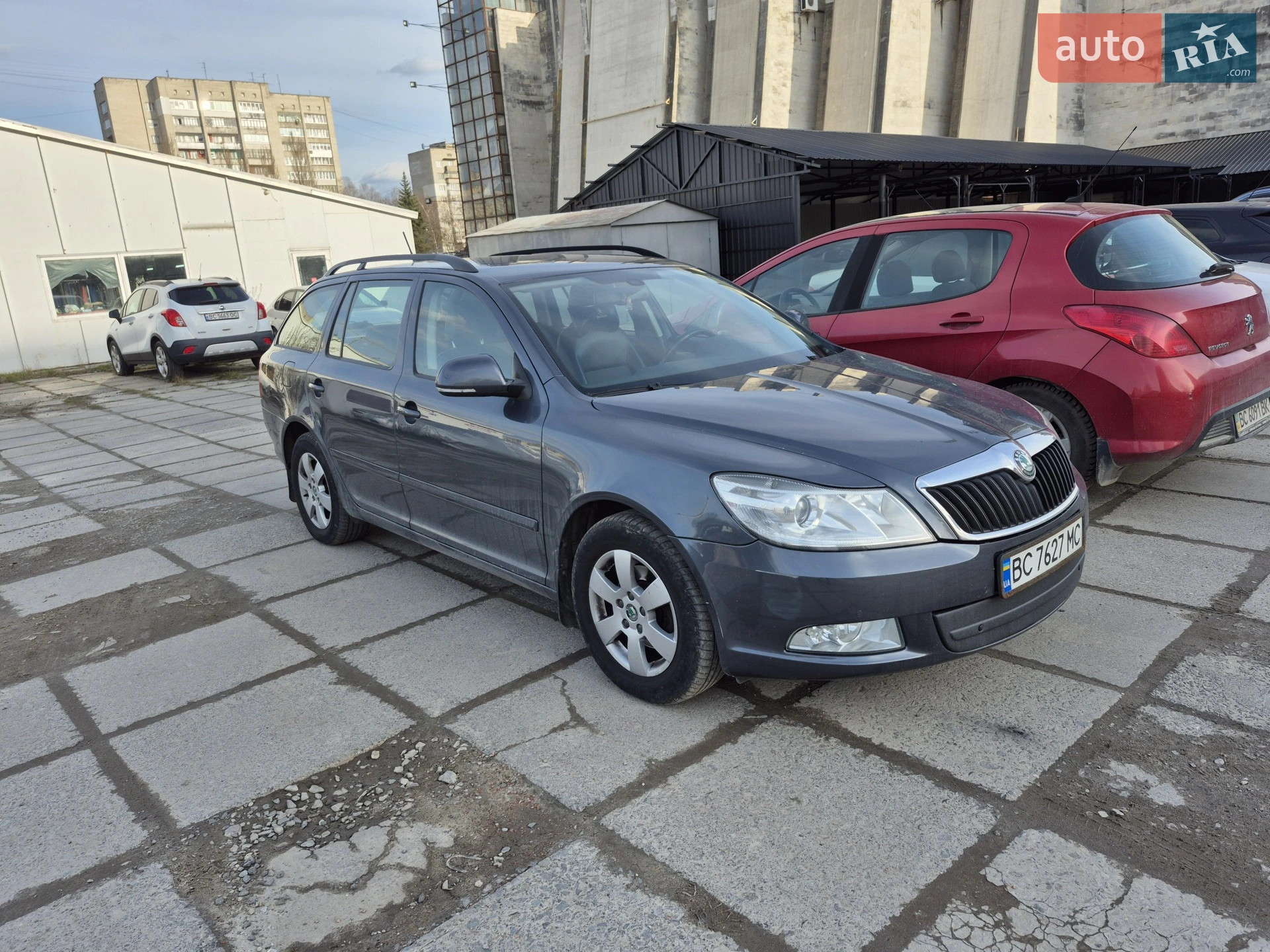 Skoda Octavia 2012 VIN TMBGT61Z7D2024361 фото оголошення 2 з 37