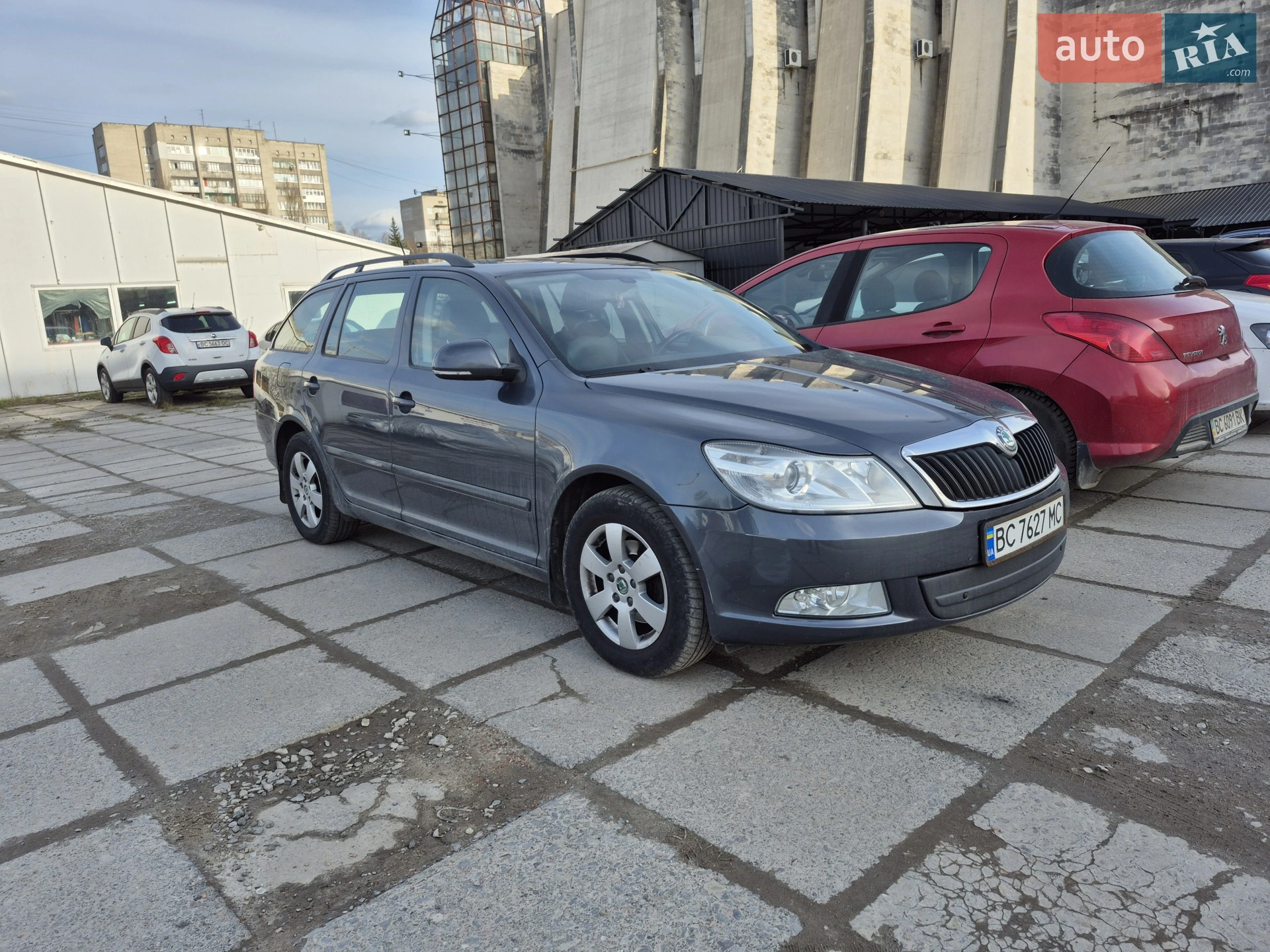 Skoda Octavia 2012 VIN TMBGT61Z7D2024361 фото оголошення 3 з 37