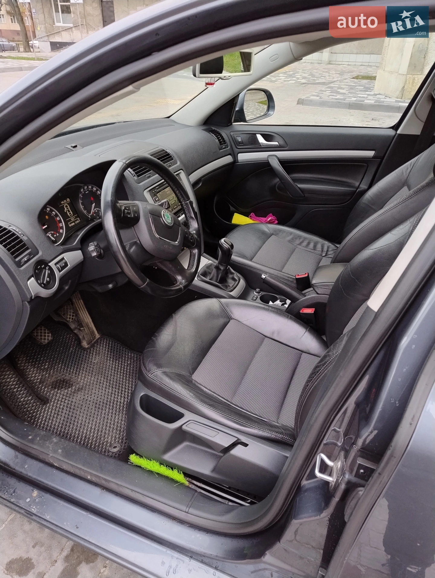 Skoda Octavia 2012 VIN TMBGT61Z7D2024361 фото оголошення 14 з 37