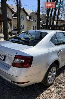 Лифтбек Skoda Octavia 2020 в 