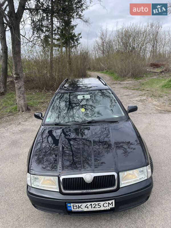 Універсал Skoda Octavia 2009 в Василькові
