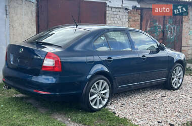 Лифтбек Skoda Octavia 2012 в 