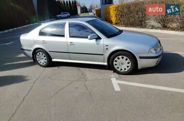 Лифтбек Skoda Octavia 2003 в 