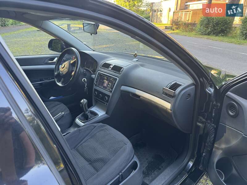 Лифтбек Skoda Octavia 2011 в Харькове