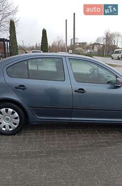 Лифтбек Skoda Octavia 2005 в 