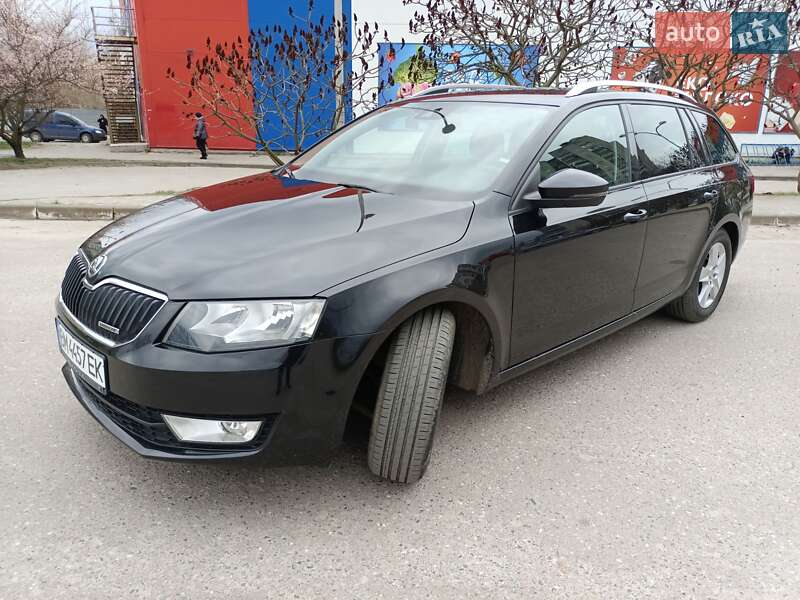 Універсал Skoda Octavia 2014 в Сумах