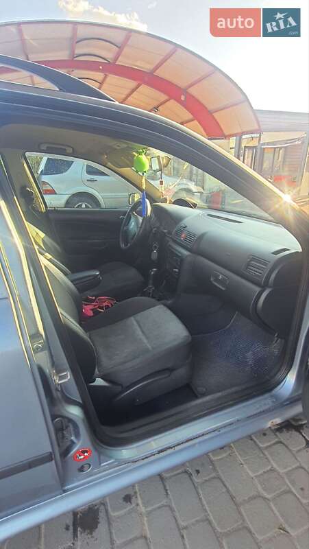 Універсал Skoda Octavia 2002 в Надвірній