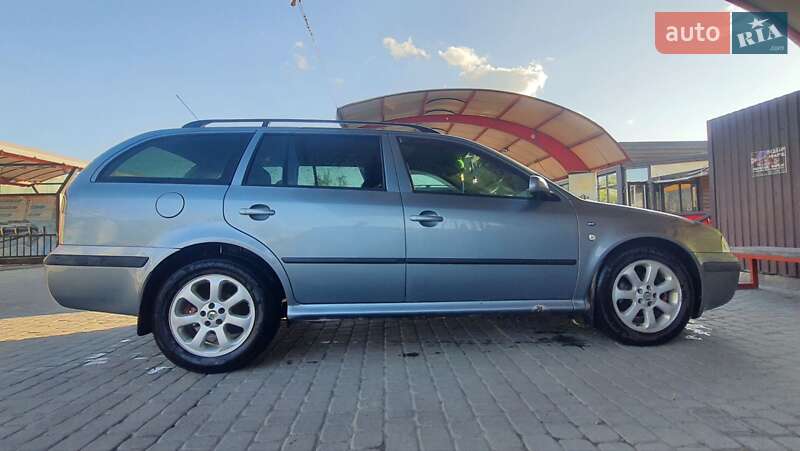 Універсал Skoda Octavia 2002 в Надвірній