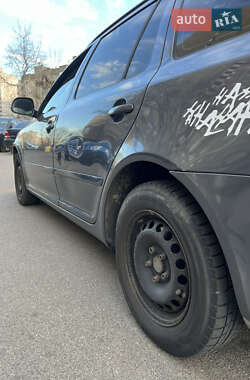 Універсал Skoda Octavia 2011 в 