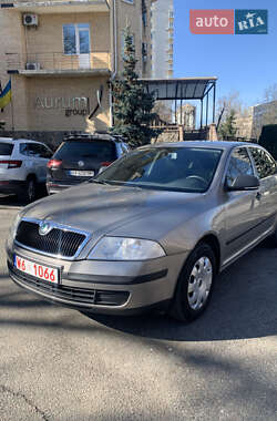 Лифтбек Skoda Octavia 2012 в 