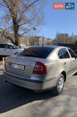 Лифтбек Skoda Octavia 2012 в 