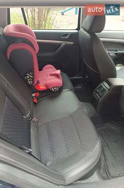 Универсал Skoda Octavia 2011 в 