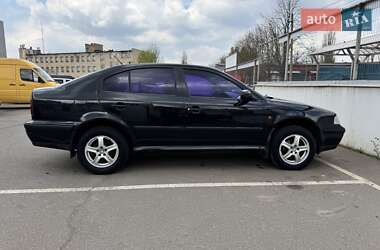 Лифтбек Skoda Octavia 1998 в 