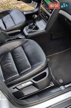 Лифтбек Skoda Octavia 2009 в 