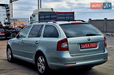 Универсал Skoda Octavia 2010 в 