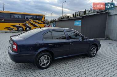 Ліфтбек Skoda Octavia 2003 в 