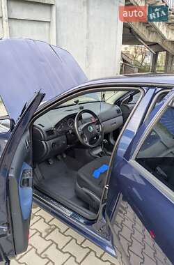 Ліфтбек Skoda Octavia 2003 в 