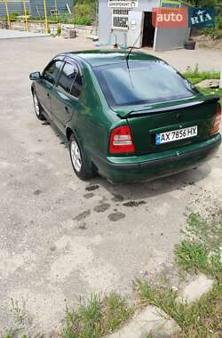 Лифтбек Skoda Octavia 2003 в 