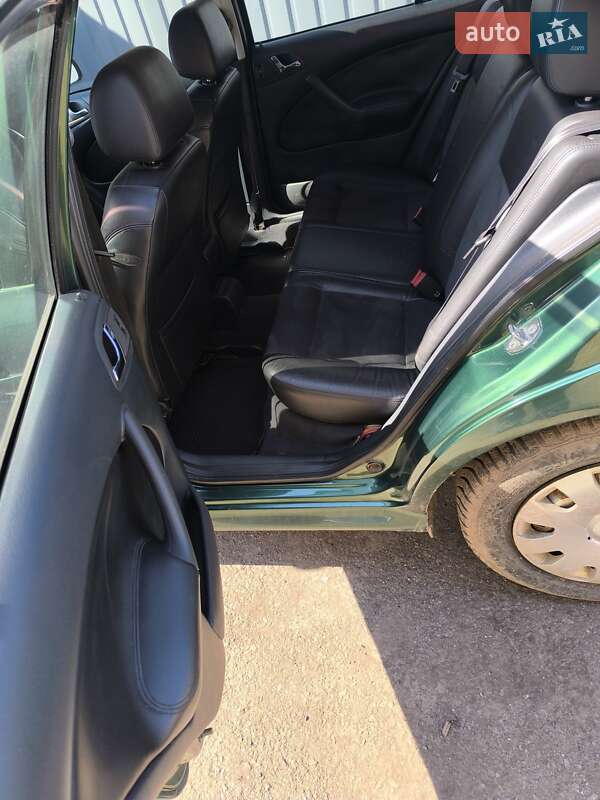 Лифтбек Skoda Octavia 2003 в Харькове