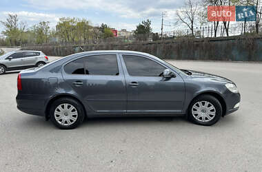 Лифтбек Skoda Octavia 2009 в 