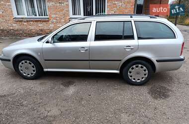 Универсал Skoda Octavia 2003 в 