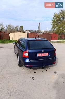 Универсал Skoda Octavia 2010 в 