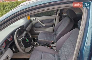 Ліфтбек Skoda Octavia 1998 в 
