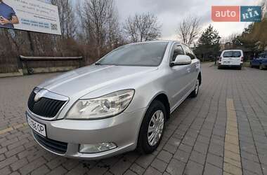 Лифтбек Skoda Octavia 2010 в 