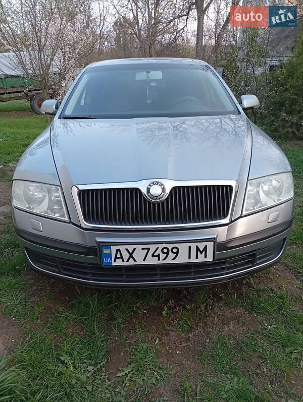 Лифтбек Skoda Octavia 2006 в 