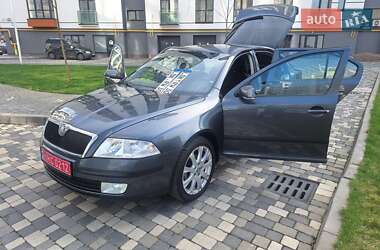 Лифтбек Skoda Octavia 2008 в 