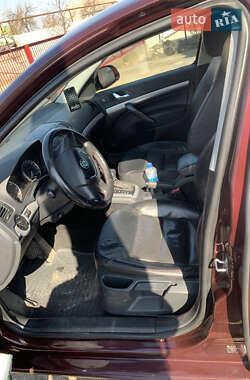 Лифтбек Skoda Octavia 2010 в 
