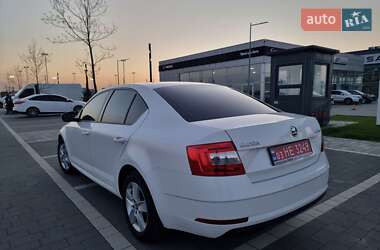 Ліфтбек Skoda Octavia 2018 в 