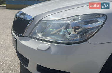 Универсал Skoda Octavia 2010 в 
