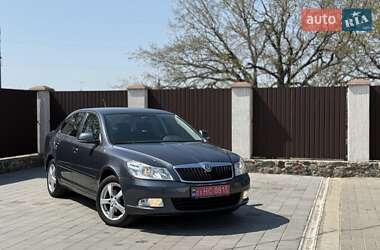 Лифтбек Skoda Octavia 2012 в 