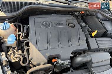 Лифтбек Skoda Octavia 2012 в 