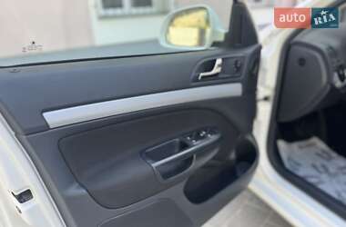Универсал Skoda Octavia 2012 в 