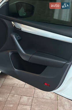 Лифтбек Skoda Octavia 2013 в 