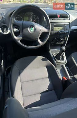 Лифтбек Skoda Octavia 2008 в 