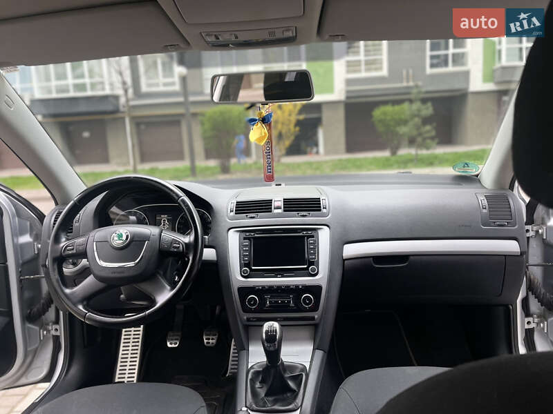 Універсал Skoda Octavia 2012 в Івано-Франківську