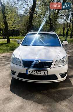Универсал Skoda Octavia 2010 в 