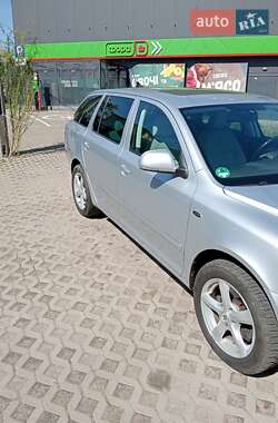 Универсал Skoda Octavia 2012 в 