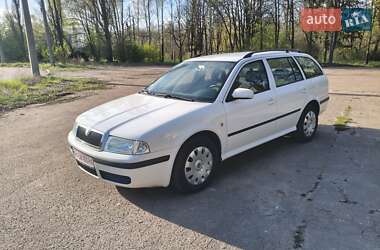 Ліфтбек Skoda Octavia 2009 в 
