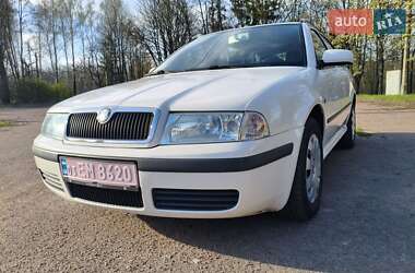 Ліфтбек Skoda Octavia 2009 в 