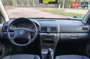Ліфтбек Skoda Octavia 2009 в 