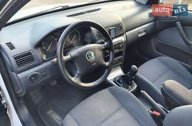 Ліфтбек Skoda Octavia 2009 в 