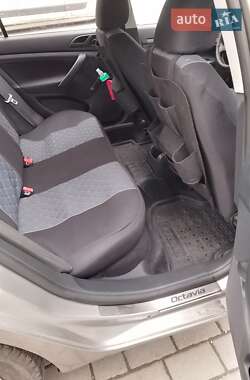 Лифтбек Skoda Octavia 2011 в 