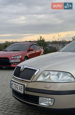 Лифтбек Skoda Octavia 2005 в 